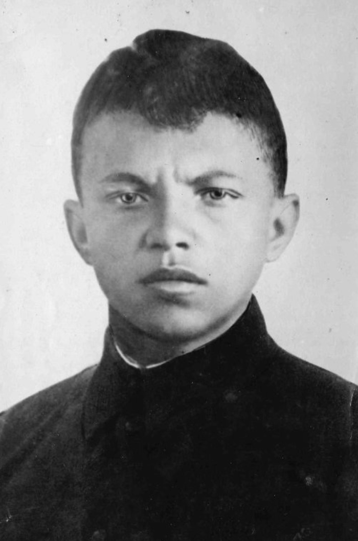 Архивный портрет: Александр Матросов